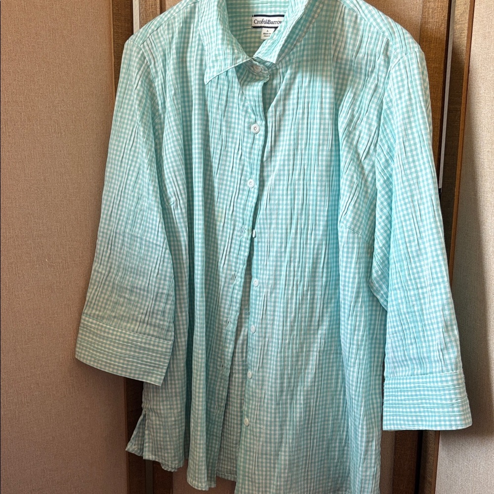 FINAL MARKDOWN Croft and barrow Aqua Checkered Long Sleeve Shirt large